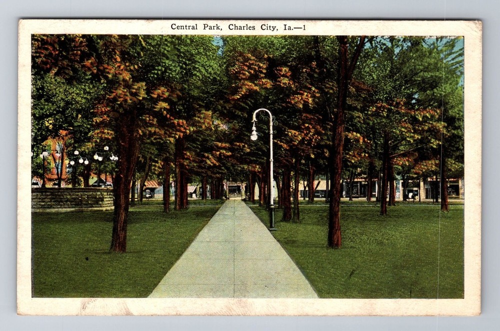 Charles City IA-Iowa, Scenic Central Park, Antique, Vintage Souvenir Postcard