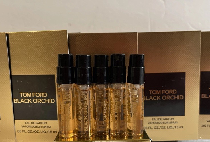 5 X Tom Ford Black Orchid Eau de Parfum Spray Vial 1.5ml 0.05oz -NEW