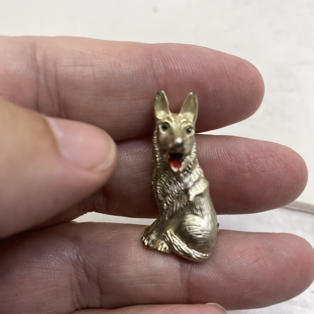 VINTAGE Gerrys Novelty German Shepherd Dog Pin brooch