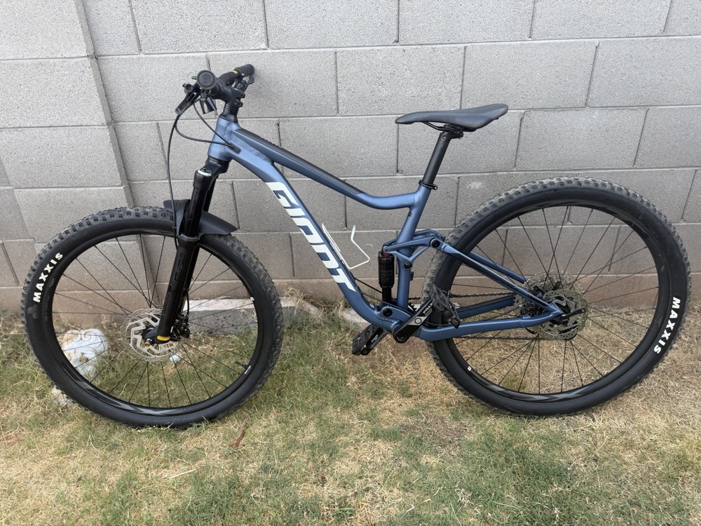 Giant Stance Mountain Bike 29