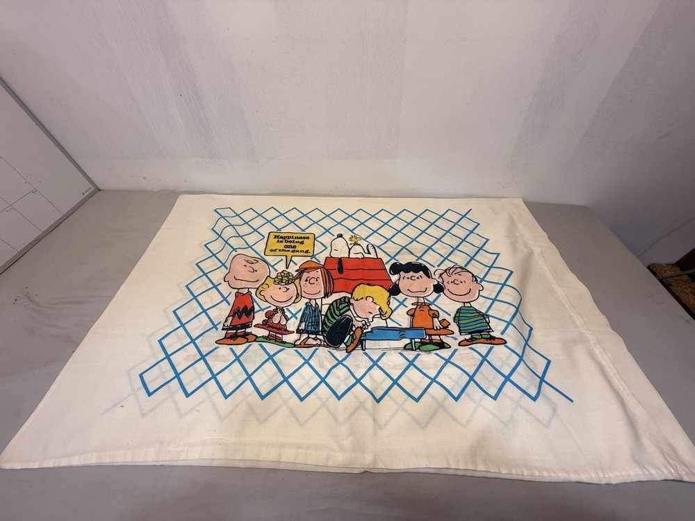 Vintage 70s Charlie Brown Peanuts “Happiness” Pillowcase