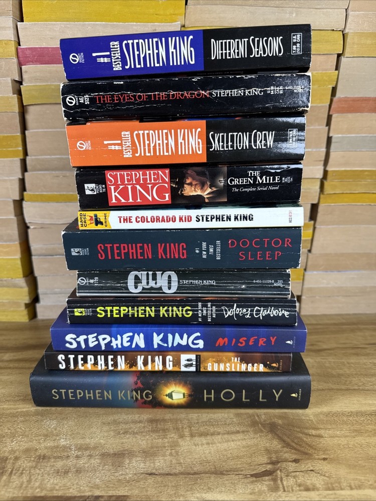 Lot of 11 Stephen King Paperback Hardcover Books Cujo Doctor Sleep Holly Misery