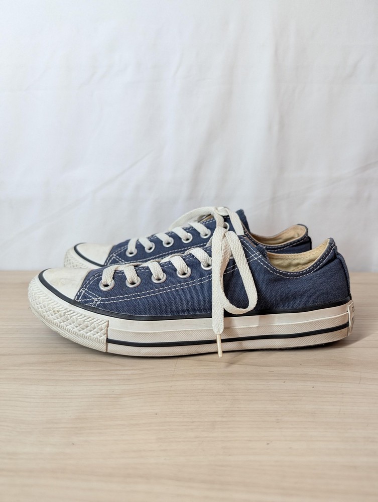 Converse Chuck Taylor All Star Shoes Mens Size 7.5 Navy Low Top Canvas M9697