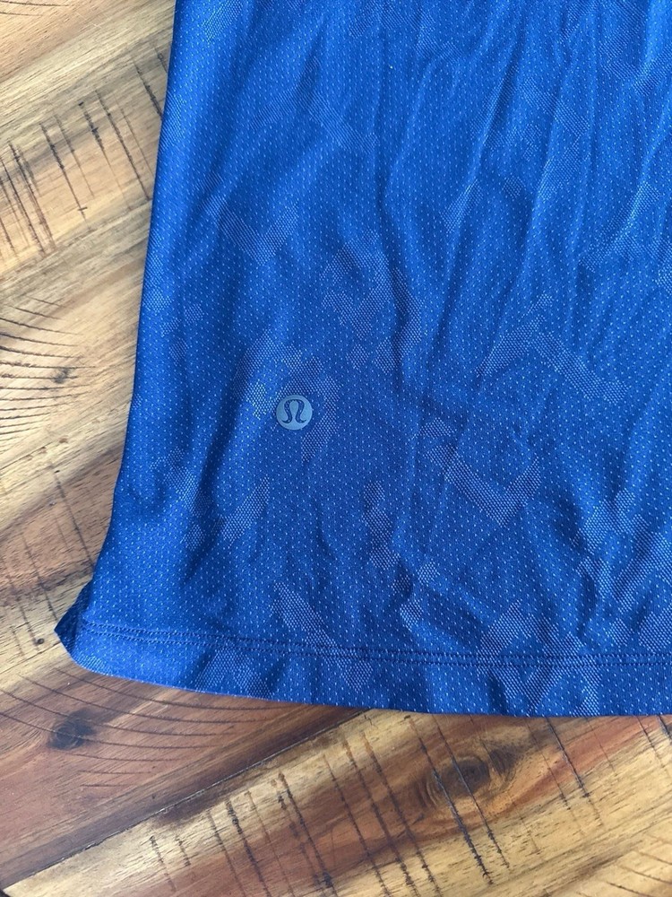Lululemon Blue Camo License to Train Short Sleeve Training Shirt medium