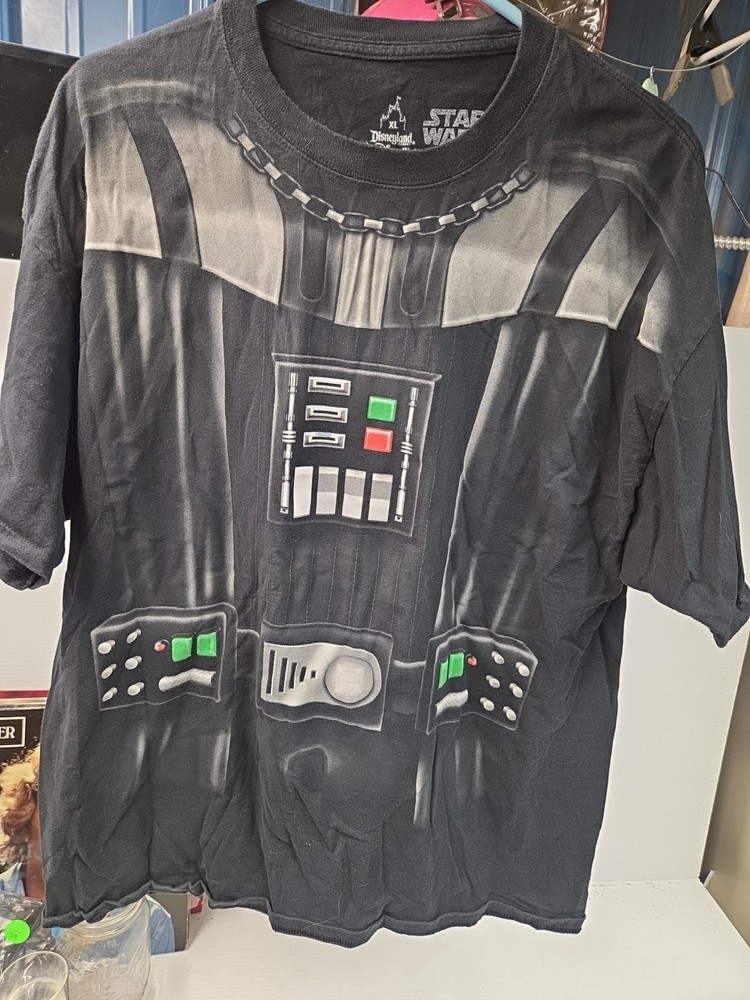Disney Store Star Wars Darth Vader Mens Halloween Costume T Shirt Size XLarge