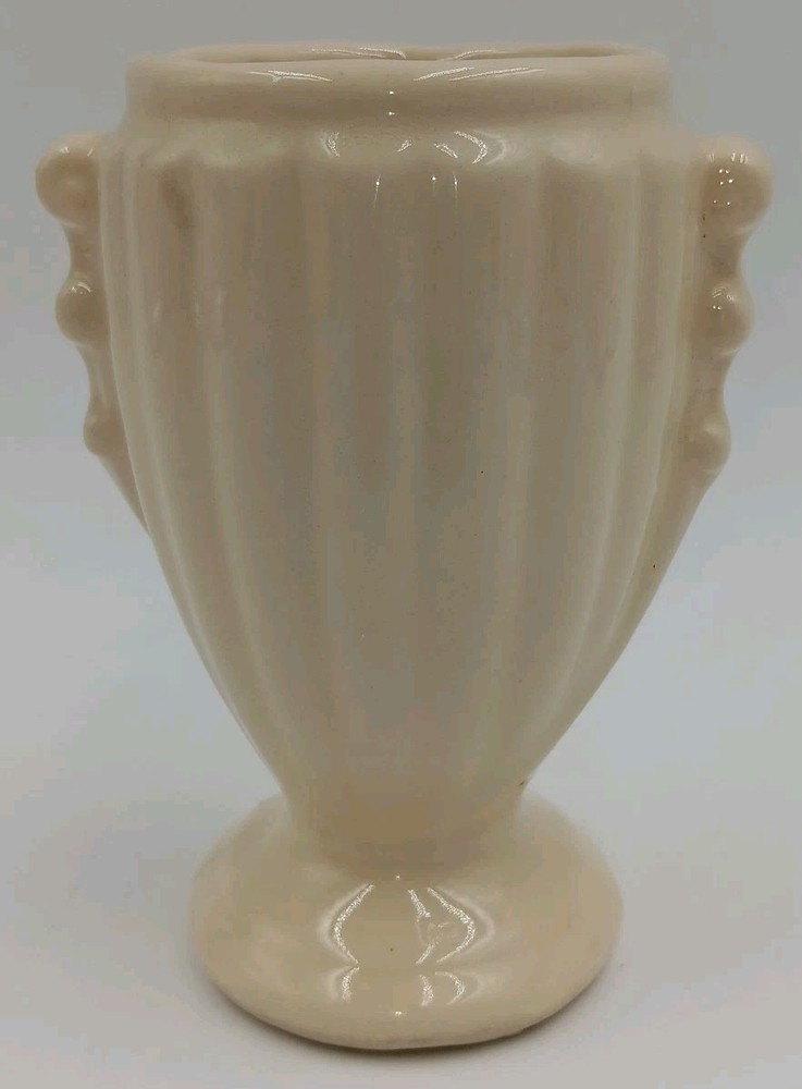 Vintage Shawnee Pottery Vase Cream Off-White 5