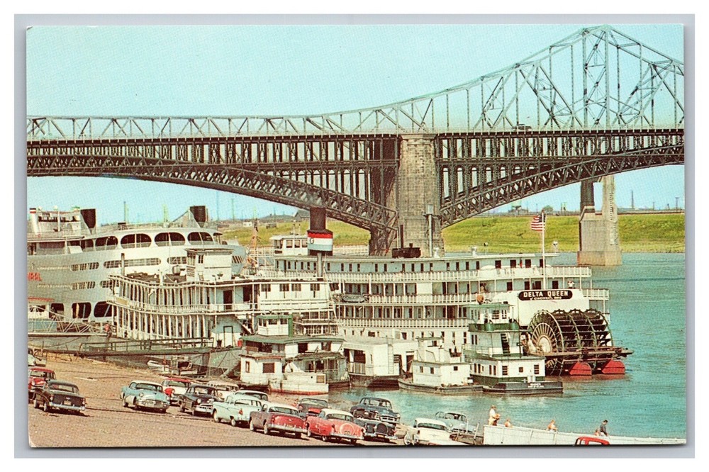 St Louis MO Missouri Steamboats on Riverfront Mississippi Levee Chrome Postcard