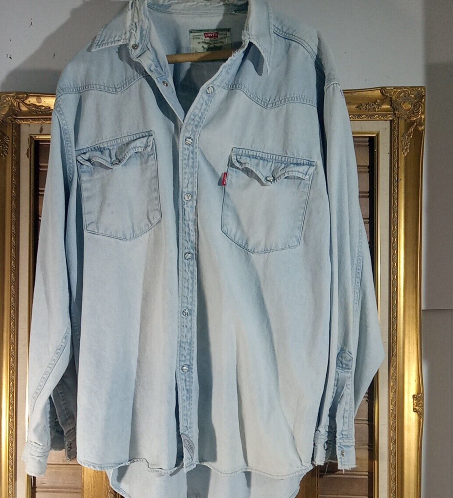 Vintage Mens Levi's Shirt L. G Faded Beautifully SEE ALL PHOTOS