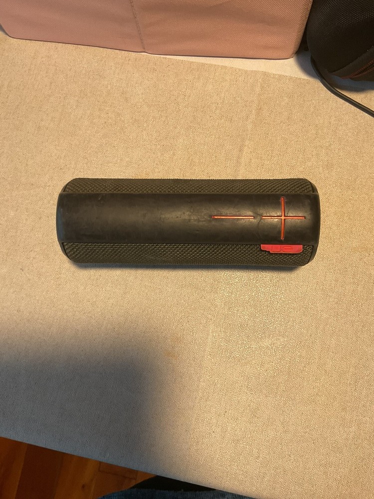 Logitech UE Boom S‑00122 Wireless Bluetooth Speaker