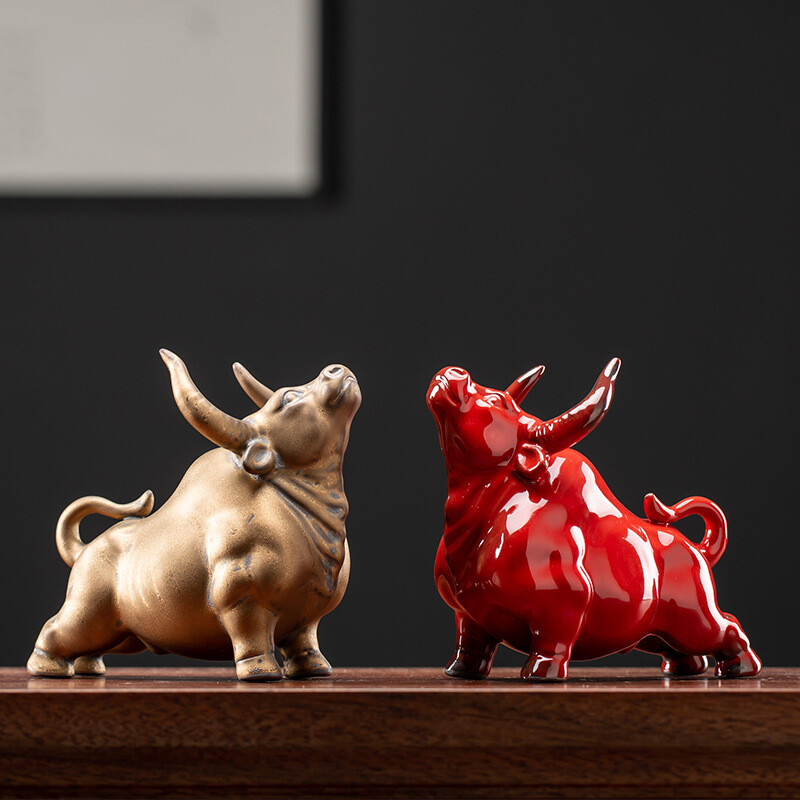 Porcelain Bull Statue Wealth Mascot Creative Animal Table Decoration China