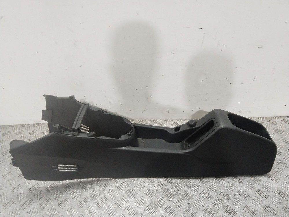 98015785ZD CENTER CONSOLE / 6531821 FOR CITROEN C3 II SC_ 1.4