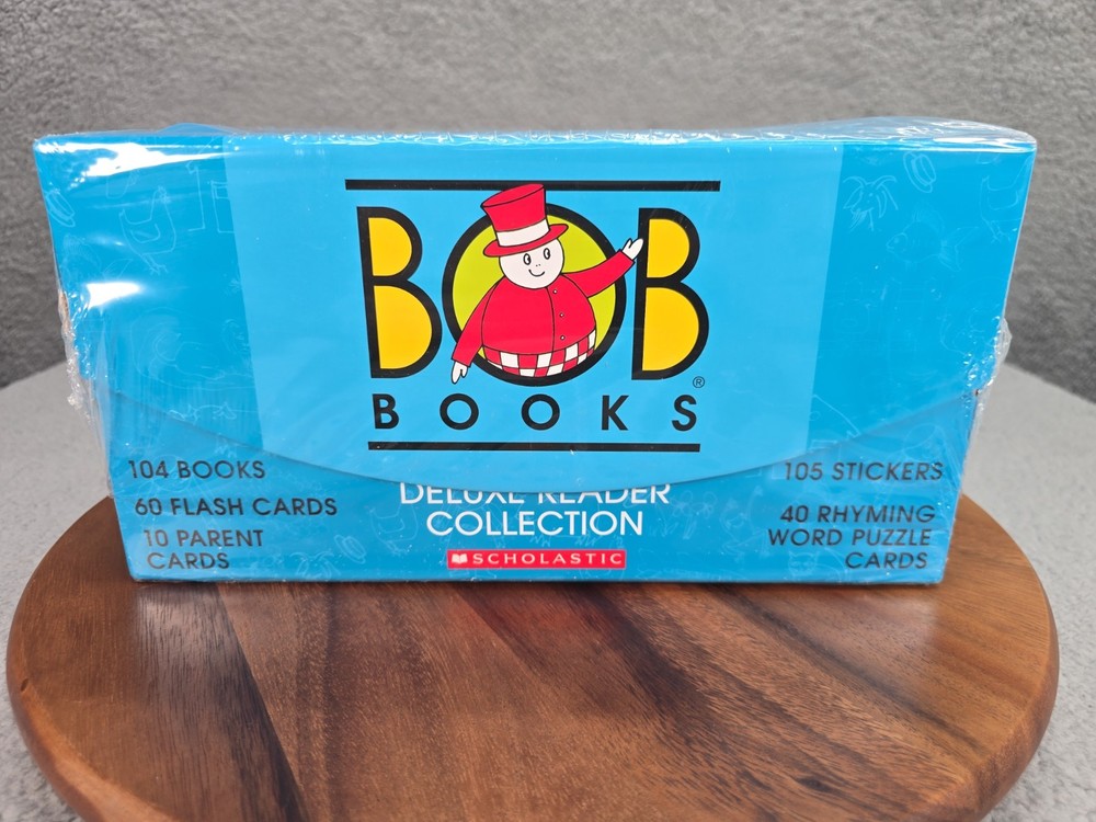 BOB Books Deluxe Reader Collection 104 books and more NEW Damaged Box