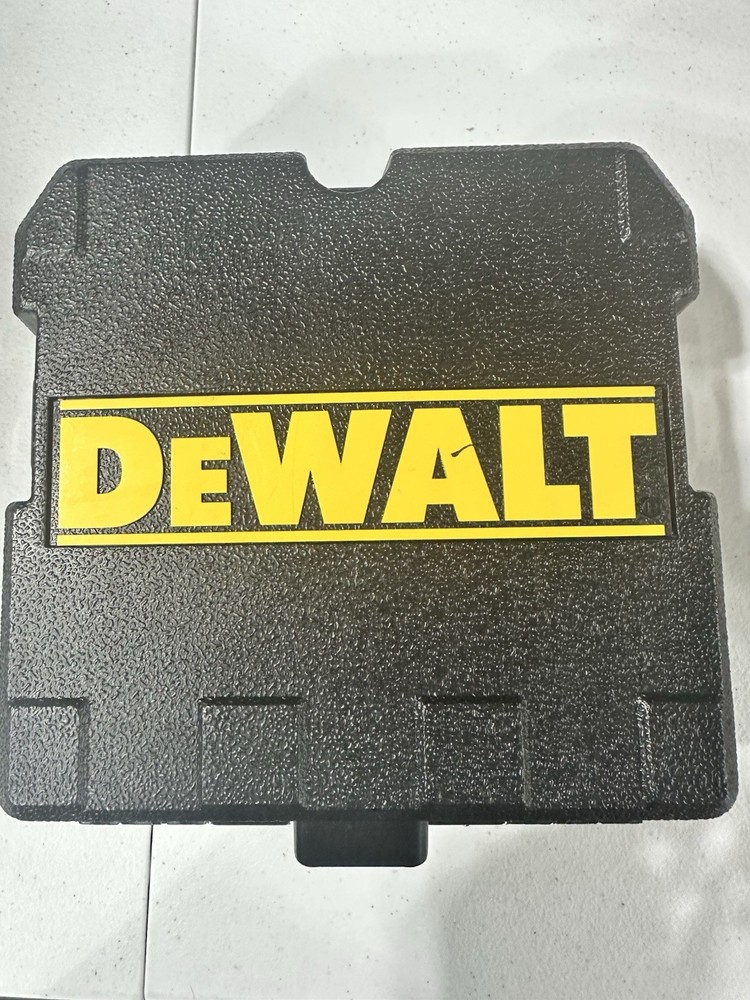 DEWALT DW088CG Cross-Line Laser Level - Black/Green/Yellow