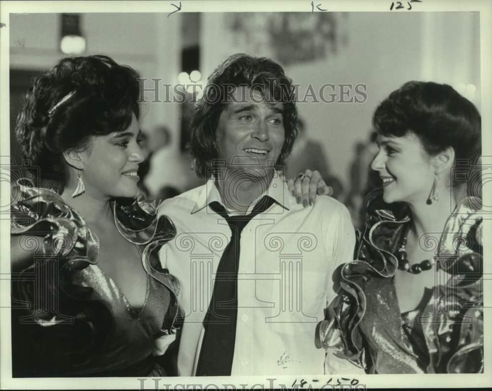1985 Press Photo Landon With Beautiful Women In Scene From 