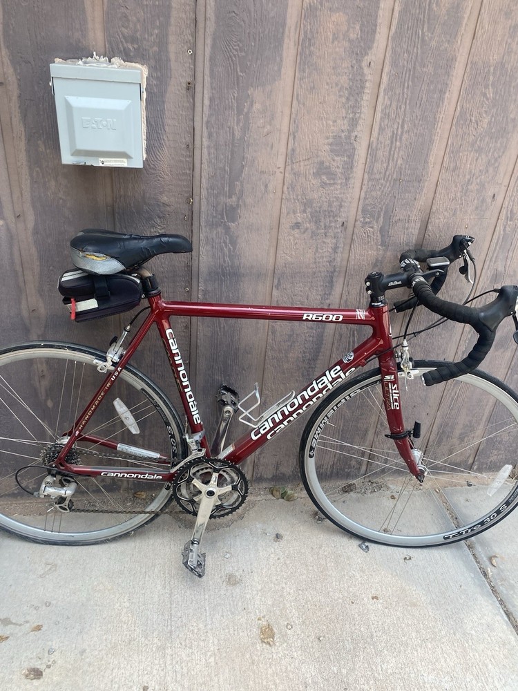 Cannondale R600 Red Road Bike 700C Drop Bar Caliper Brakes Derailleur Gears
