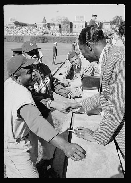 Photo:Image from LOOK - Job 54-3208 titled Nat King Cole 42