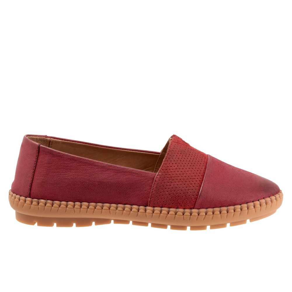 Trotters Ruby T2265-600 Womens Red Wide Leather Slip On Loafer Flats Shoes