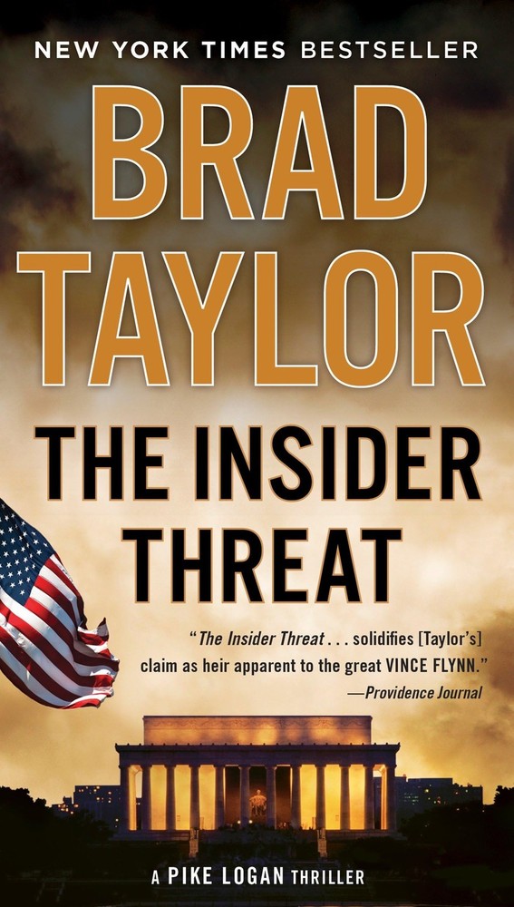 The Insider Threat (A Pike Logan Thriller) - paperback Taylor, Brad