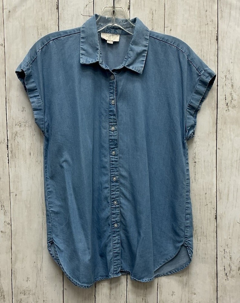 Women’s Loft Denim Short Sleeve Button Up Top Medium P 0428-245