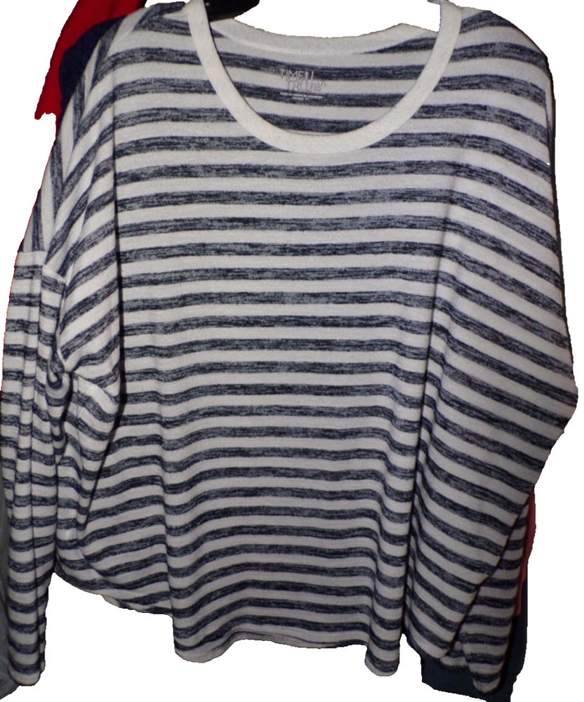 TIME AND TRU black and white frost knit long sleeve round neck sweater top size XXL 20 R2