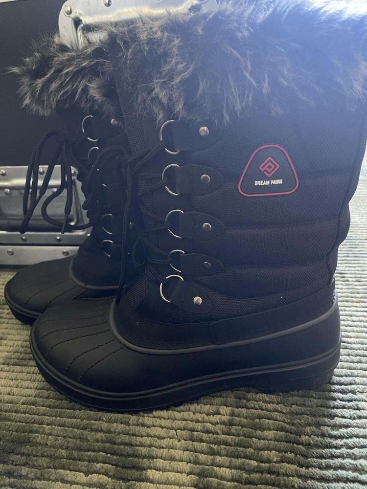 Dream Pairs Womens Faux Fur Winter Snow Boots Size 8 for Cozy Comfort