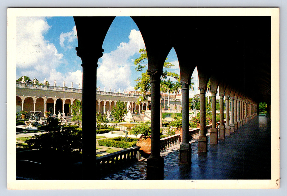 Vintage Postcard Courtyard John Mable Ringling Museum of Art Sarasota Florida