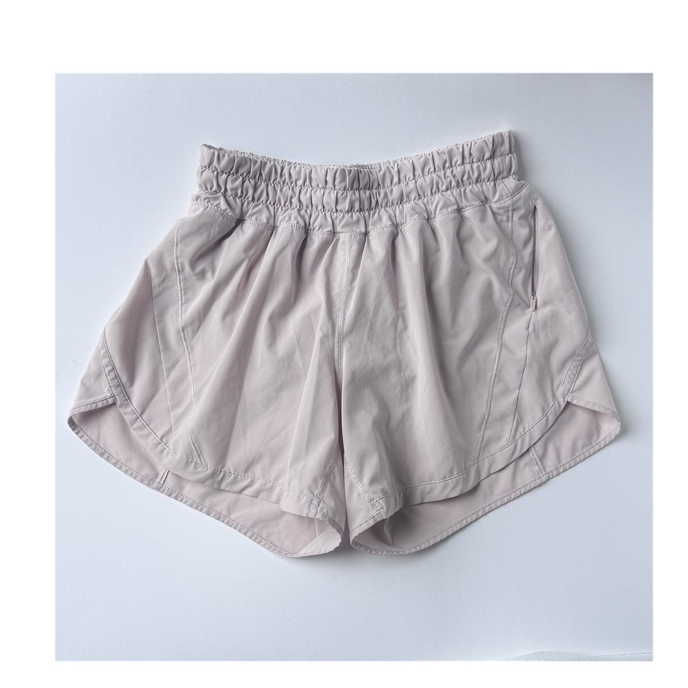 Lululemon Shorts Womens Size 6 Bone Beige Running Track Zipper Pocket 4.5” EUC