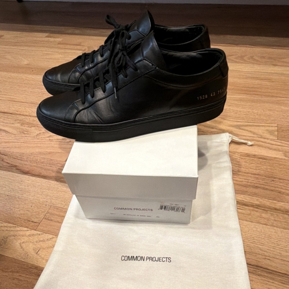 Common Projects Achilles Black Leather Sneakers - EU 43 - Lace Up Rubber Sole-image