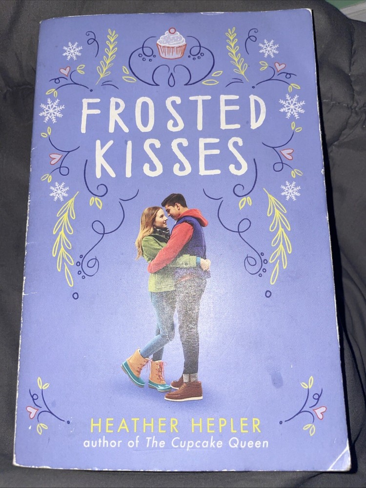 Frosted Kisses - Paperback By Hepler, Heather - VERY GOOD