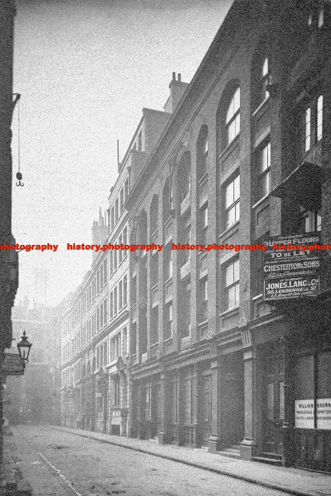 F001571 Nos 19 and 20 Bury Street London 1911