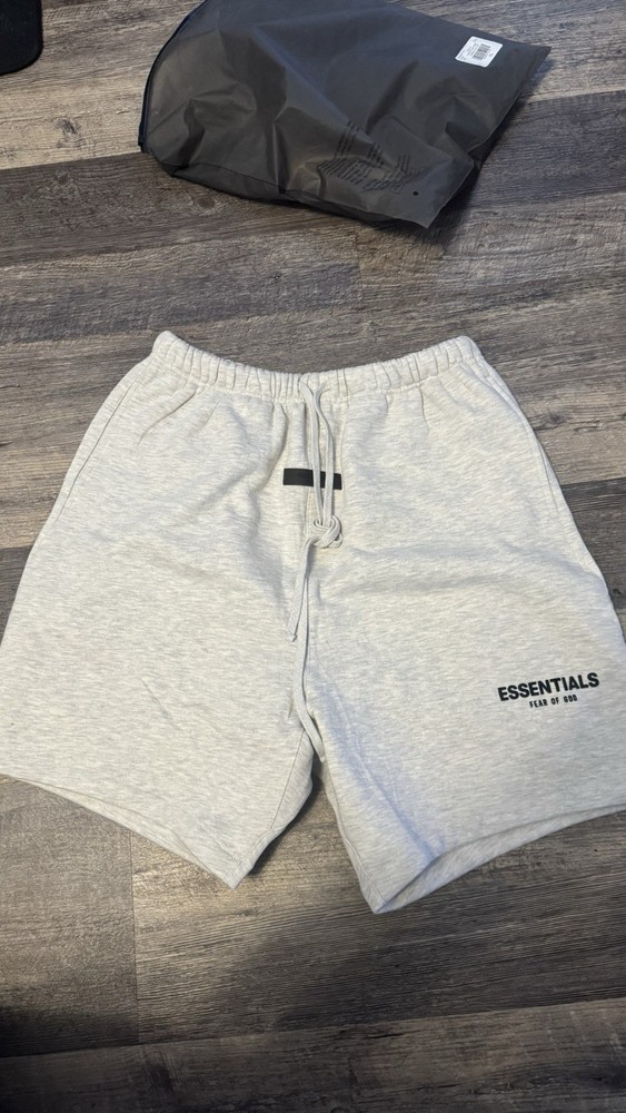 Essentials Fear of God Men's Gray Sweat Shorts Drawstring Pockets Logo XL