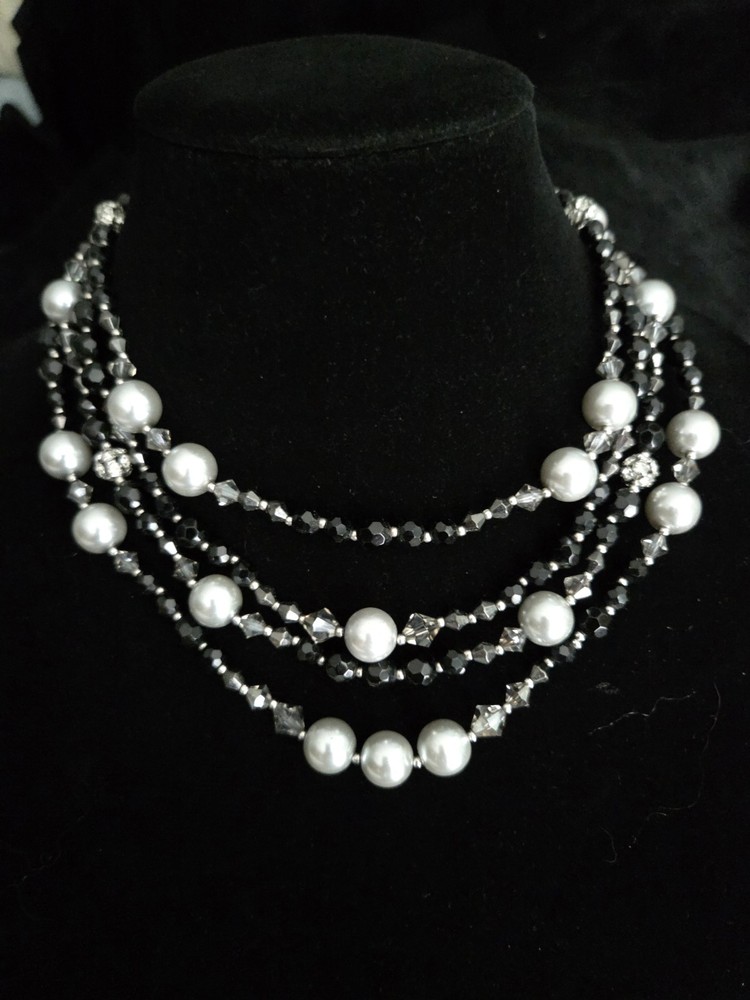 Vintage Signed WHBM Pearl & Crystal Necklace White House Multi-strand Black Grey