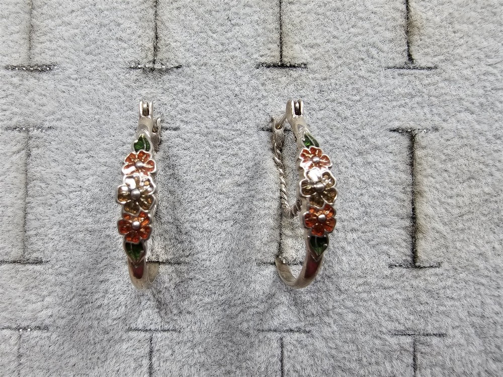 Grandma Grabe's Beautiful Vintage 925 Sterling Silver Flower Hoop 5.29G Earrings