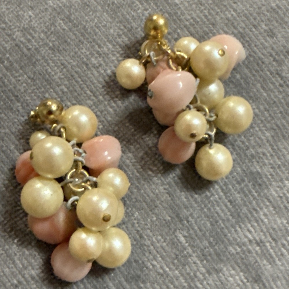 VTG Faux Pearl Pink Beaded Earrings Dangle Gold Tone 1960s Grape Cluster