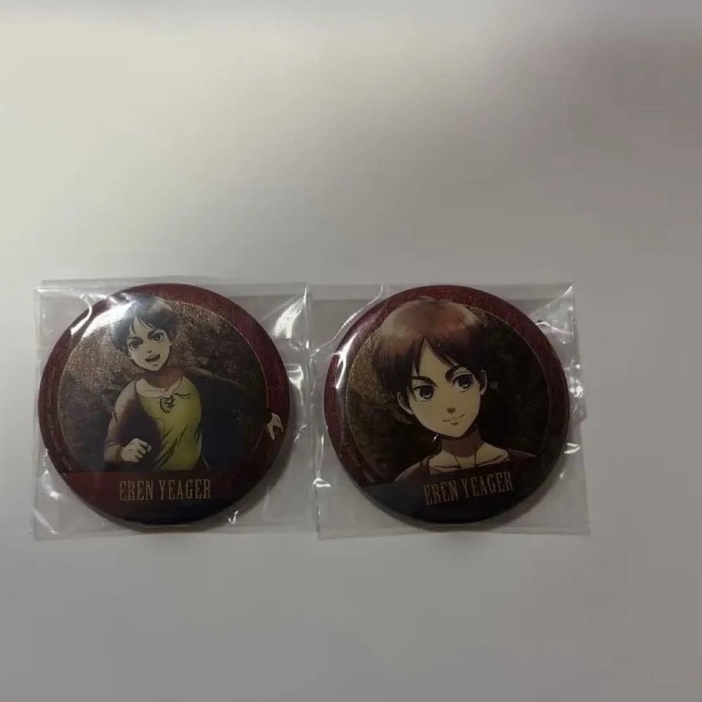Attack on Titan Eren Jaeger Glitter Can Badge