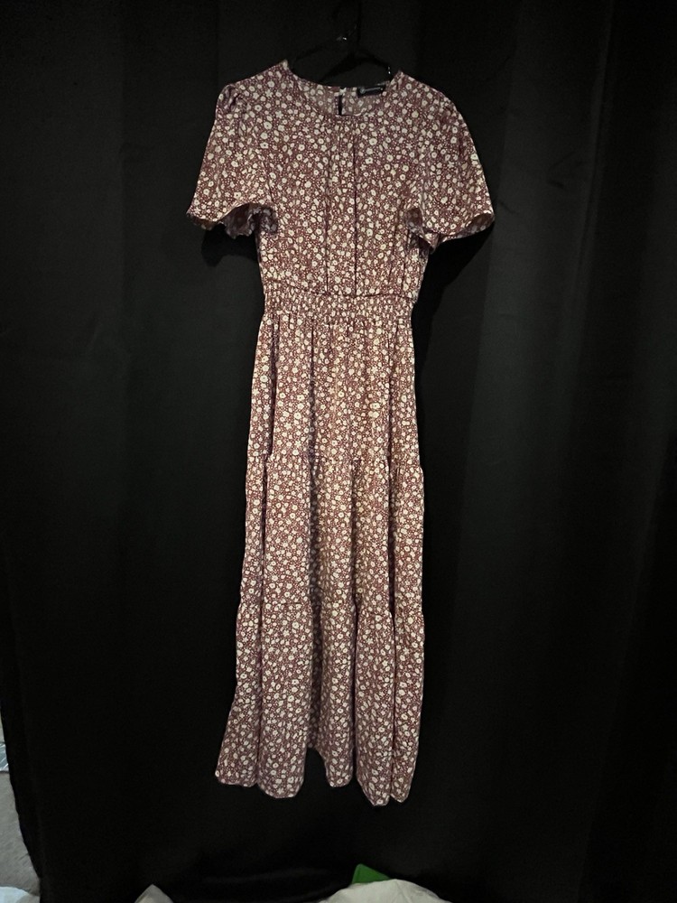 Red Maxi Dress With White Floral, Size Medium