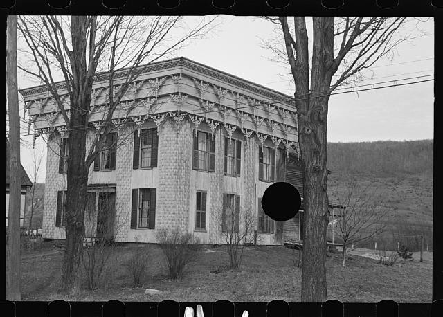 Photo:1930s Ornate Two Story House Victorian Home Trees Rural Scene