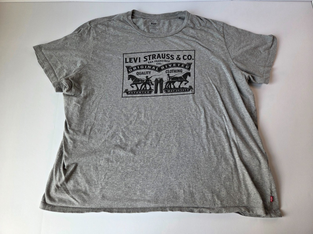 Levi Strauss & Co Graphic T Shirt Mens XL Gray Logo Casual Tee