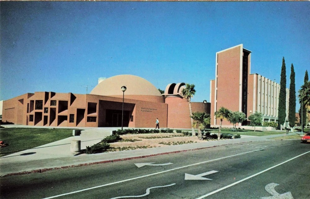 Administration Building - University of Arizona - Tucson Arizona AZ - Postcard