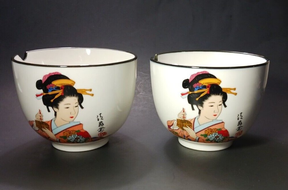 White Ceramic Ramen Bowls Set of 2 with Chopstick Rest Asian Soup Noodles Dishes