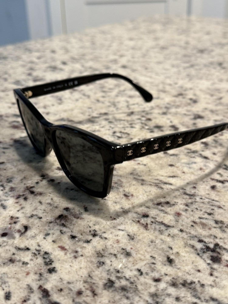 Chanel Square Sunglasses 5484-A c.622/S4 Black for Women-image