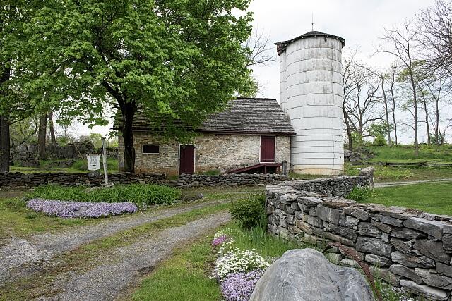Photo:Summit Point WV White House Farm 2015 Path Outbuildings Silo