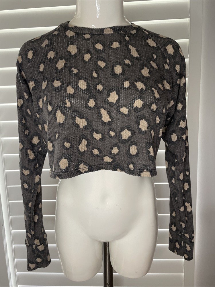 Juniors Inluv Forever 21 Charcoal Gray Leopard Long Sleeve Cropped Sleep Top S