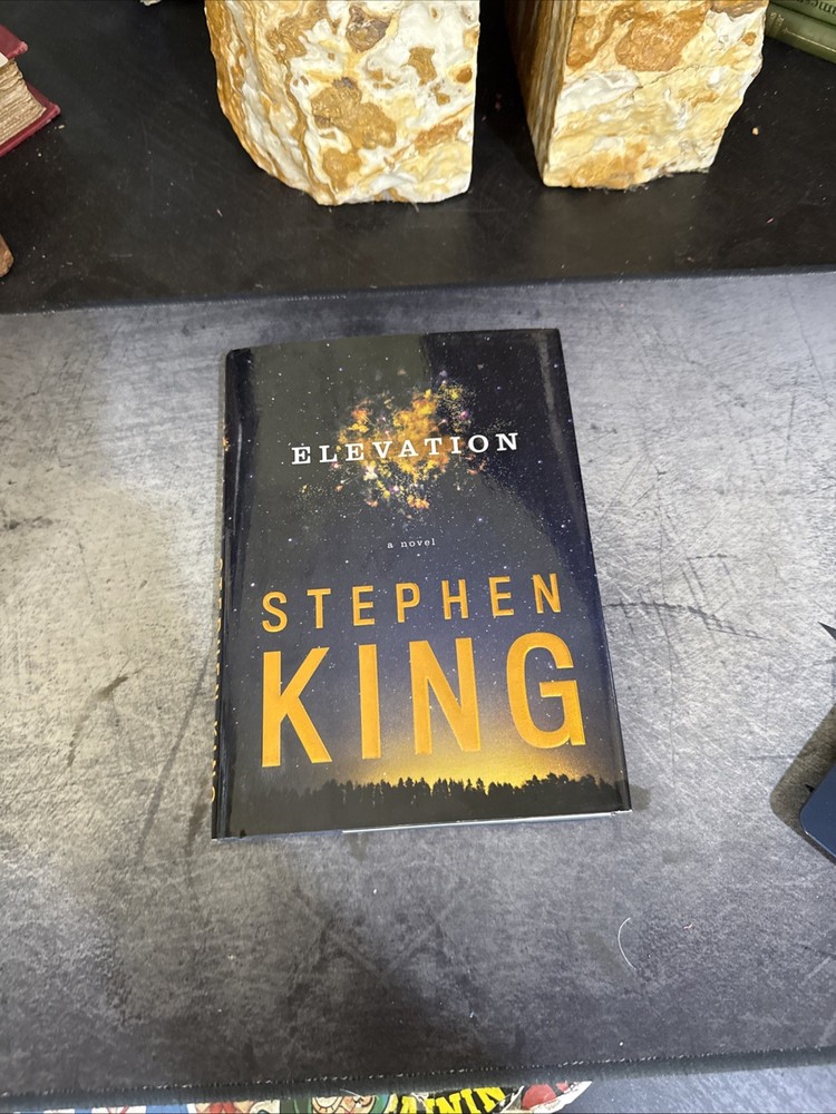 Elevation by Stephen King 2018 Hardcover DJ w/ $19.95 1st Edition 1st Printing