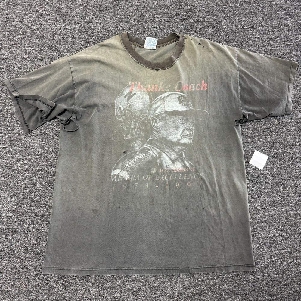 Vintage 90s Nebraska Cornhuskers Coach Memorial T-Shirt Sz XL Gradient Sun Faded