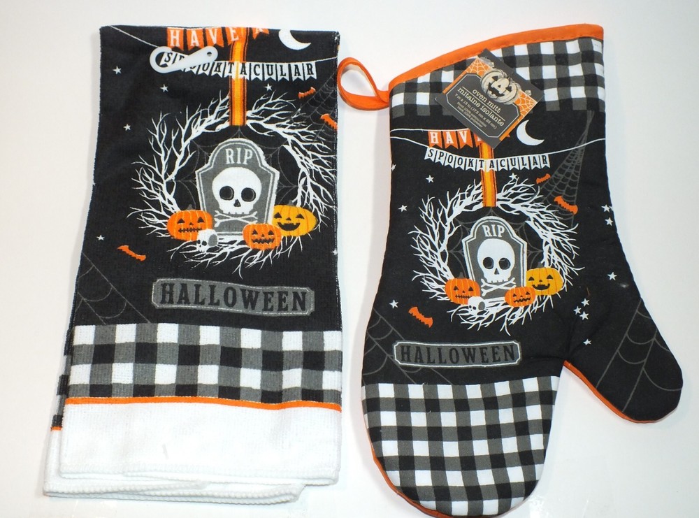 Halloween Decor Kitchen Mitt Matching Towel Set Spooktacular Tombstone Design