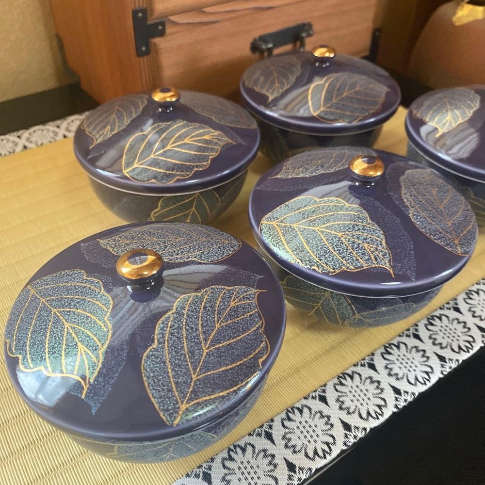 Kutaniyaki Senmori Teacup Set 5pcs Lid Leaf Pattern Gold Accents Ceramic Purple