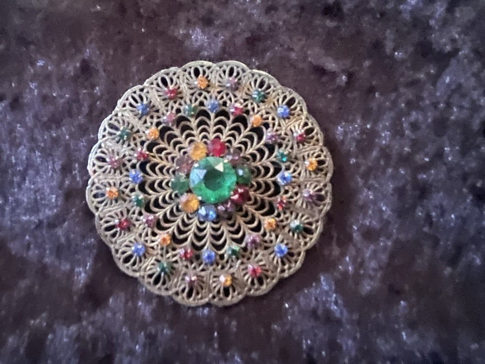 Vintage Art Deco Filigree Colorful Rhinestone Brooch. B 20