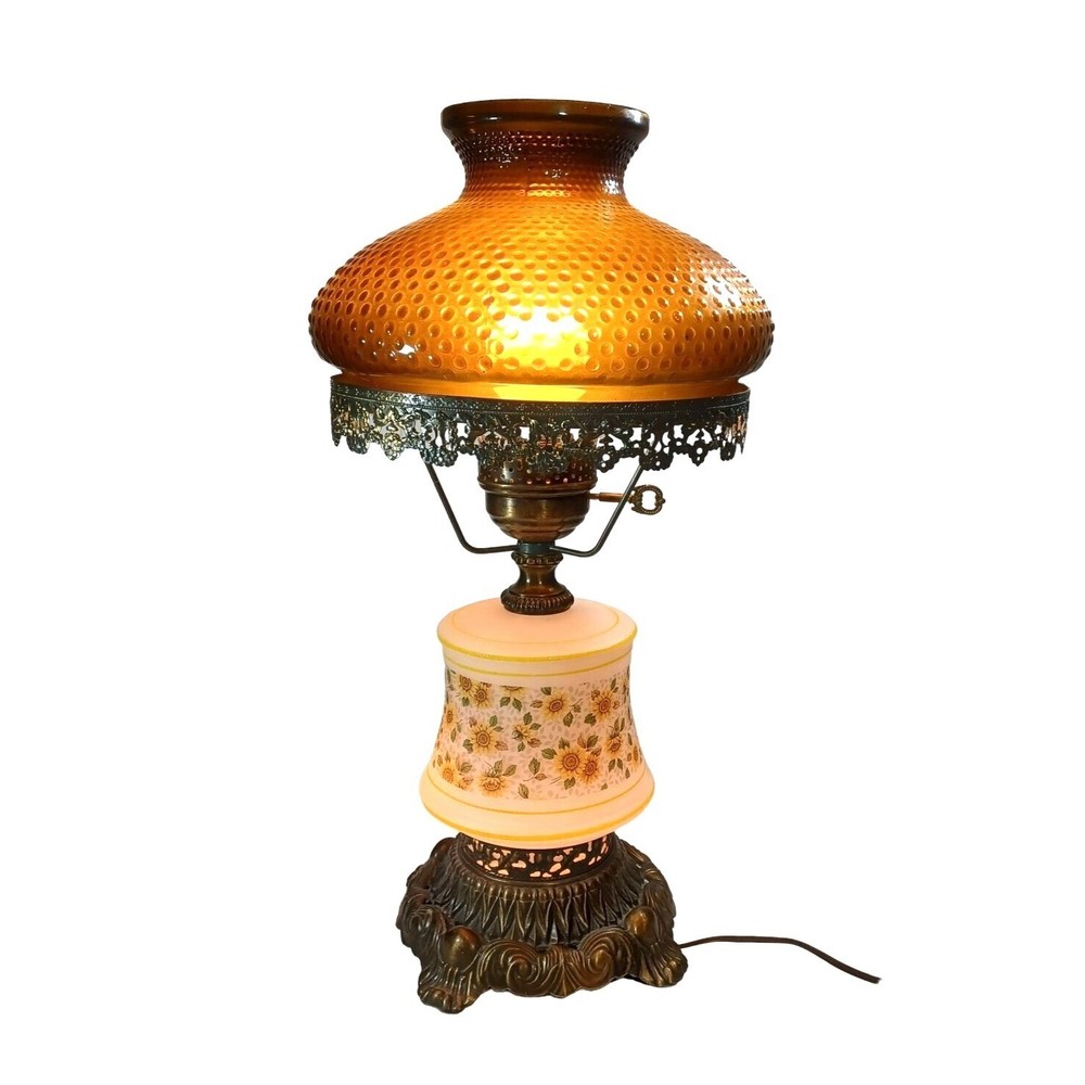 Accurate Casting Amber Hobnail Glass Daisies 3 Way Electric Hurricane Table Lamp-image