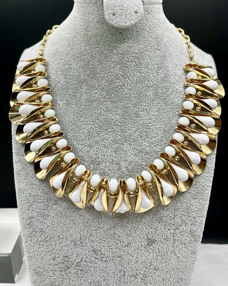 Miriam Haskell Faceted White Beaded Fluted Gold Tone Statement Collar Necklace